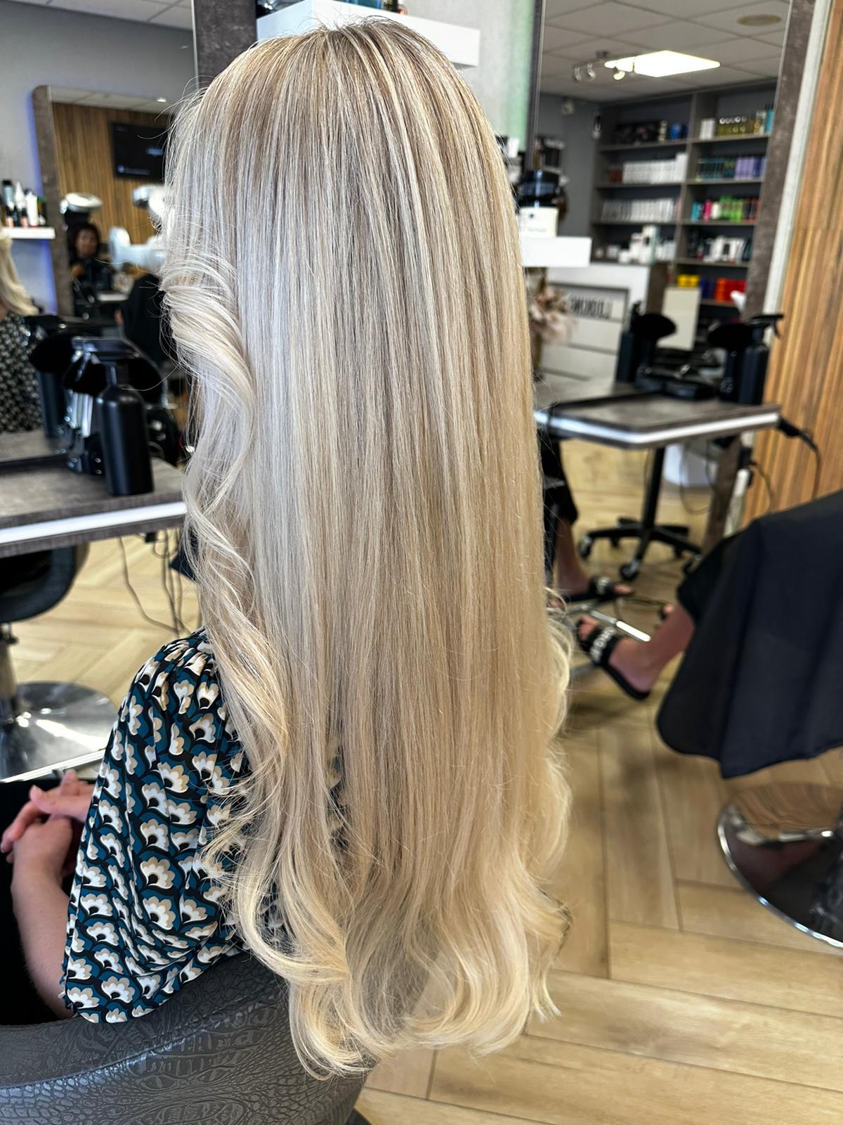 Lang Blond
